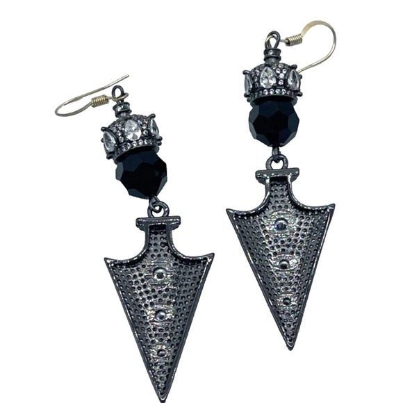 Arrowhead Dangly Earrings; Silver/Black with Rhinestones - Picture 3 of 3